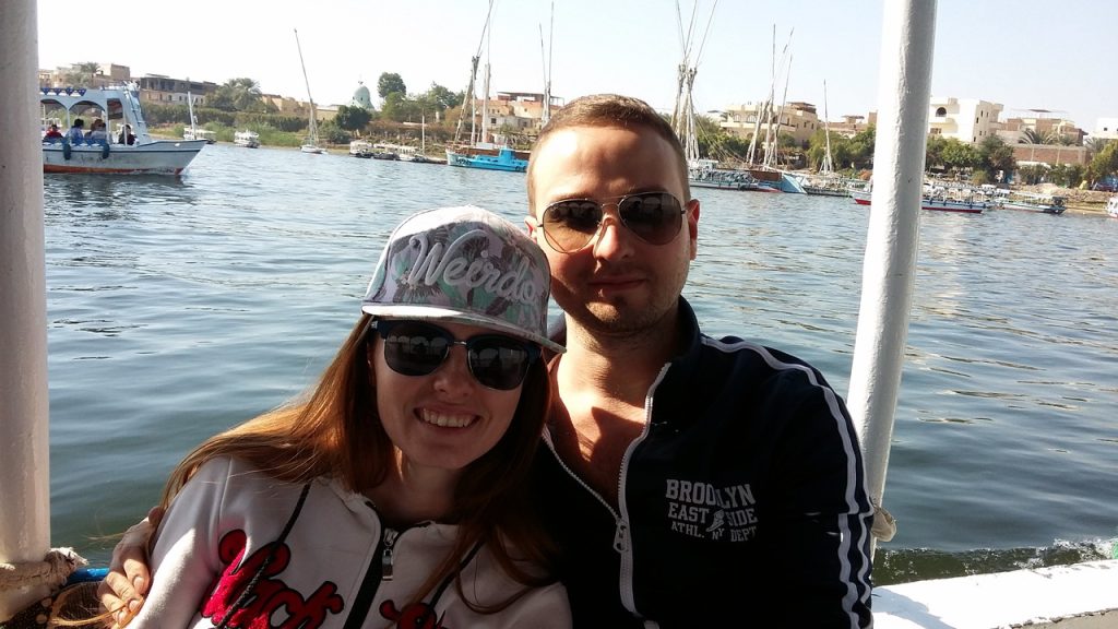 Пливемо на човні по Нілу